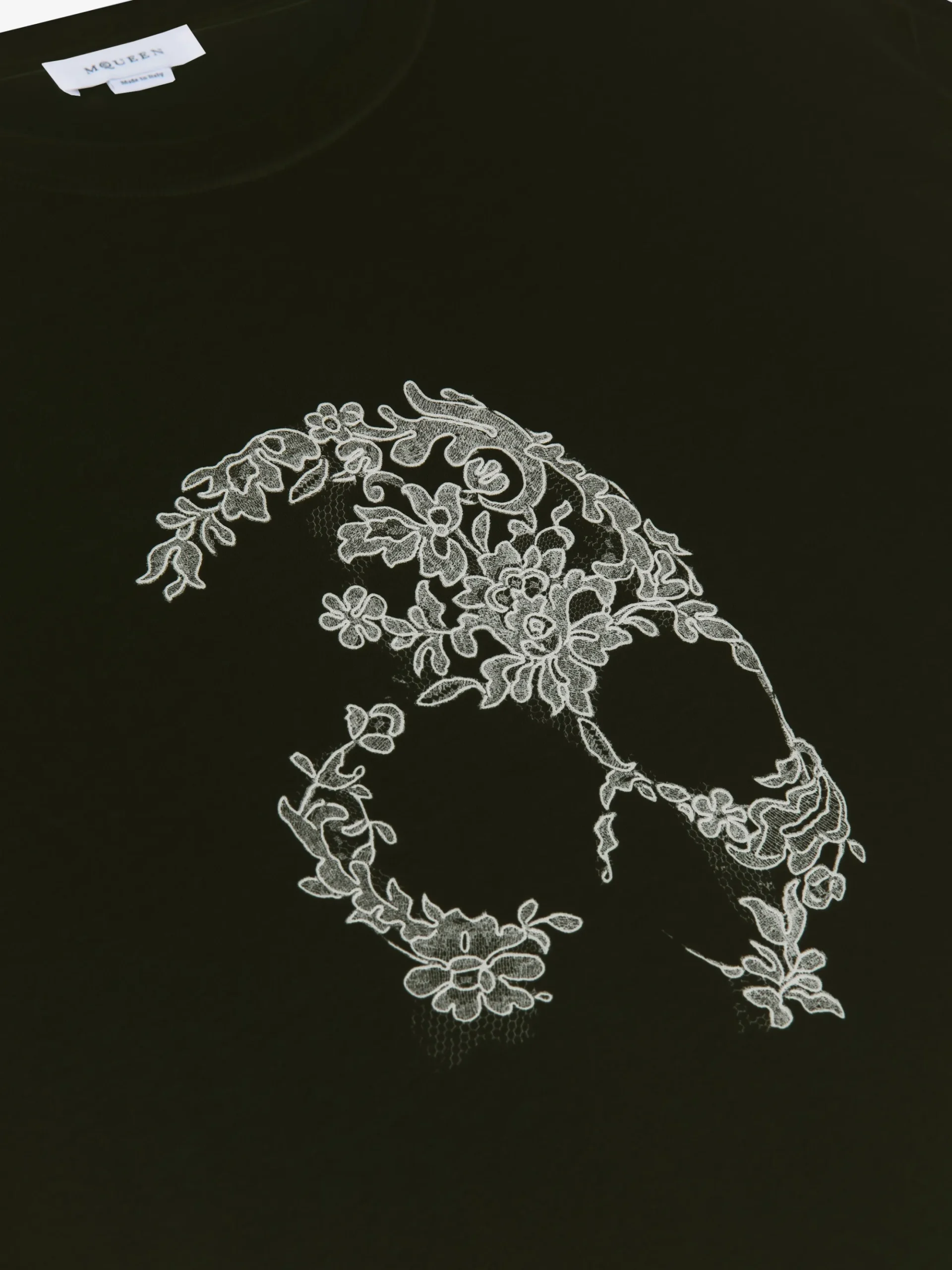 Men's Lace Skull T-shirt in Black