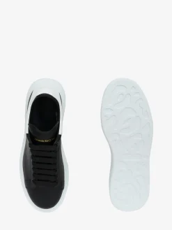 Men's Oversized Sneaker in Black/White