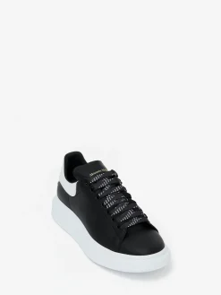 Men's Oversized Sneaker in Black/White