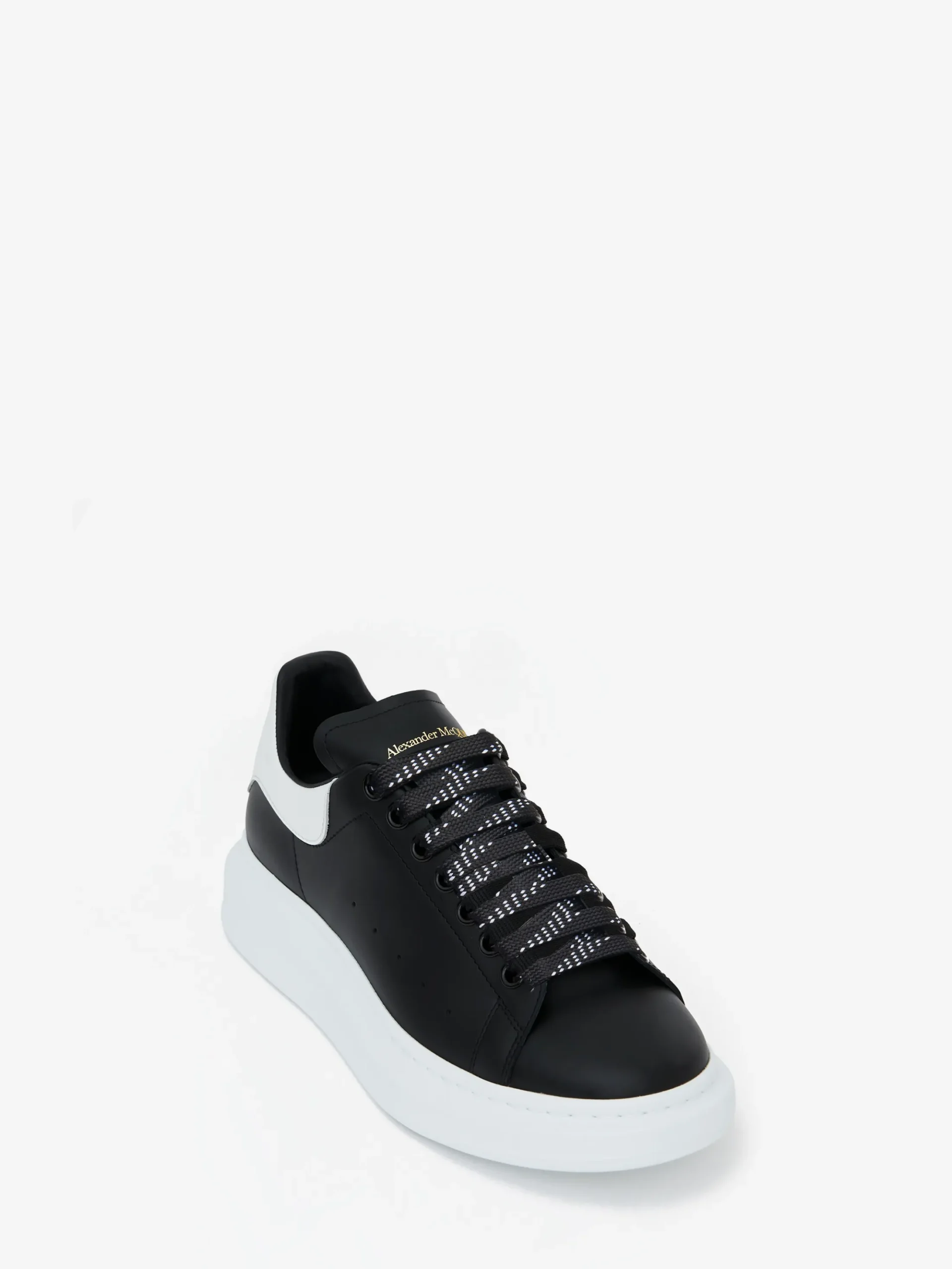 Men's Oversized Sneaker in Black/White
