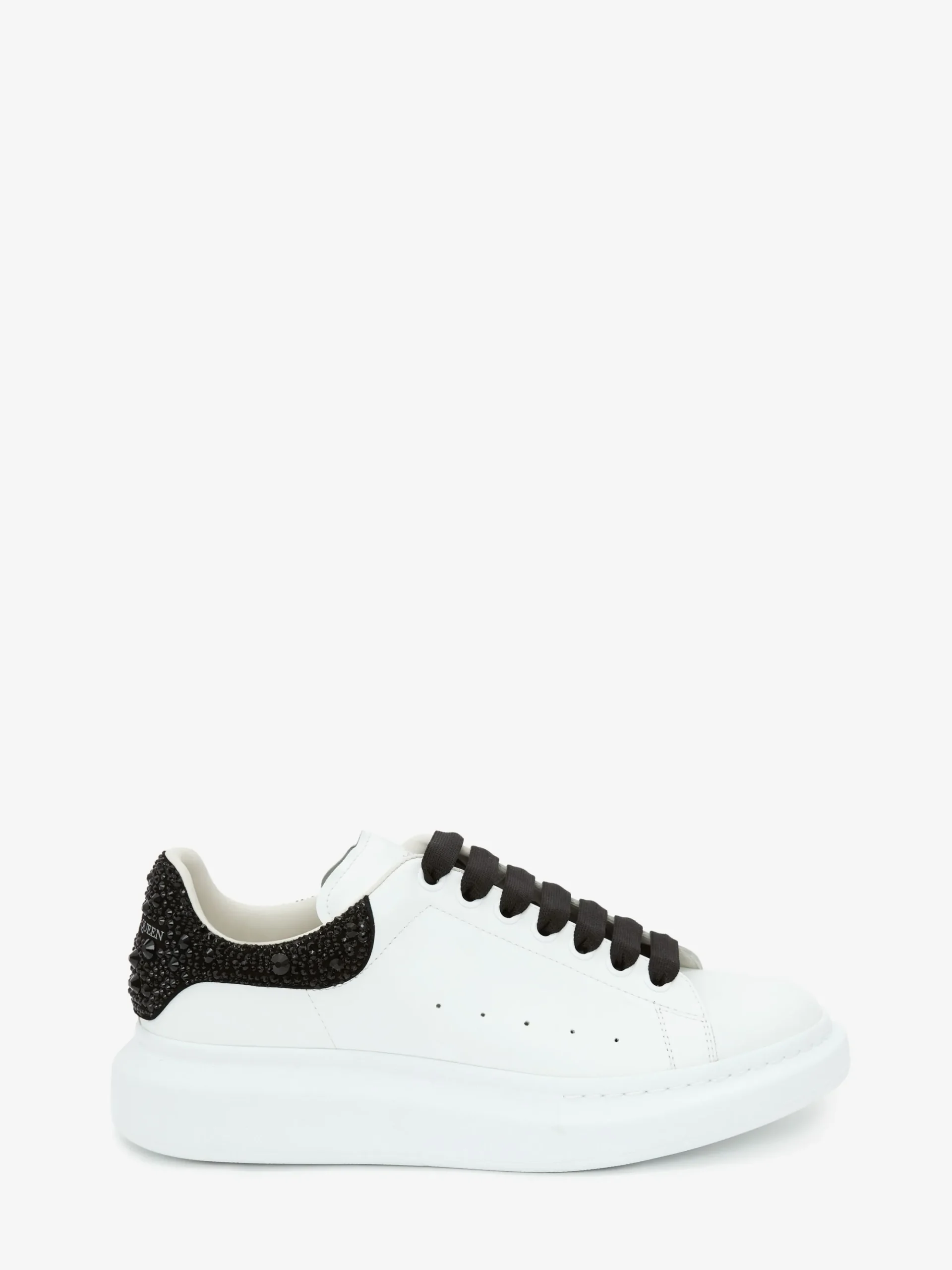 Men's Oversized Sneaker in White/Jet Black