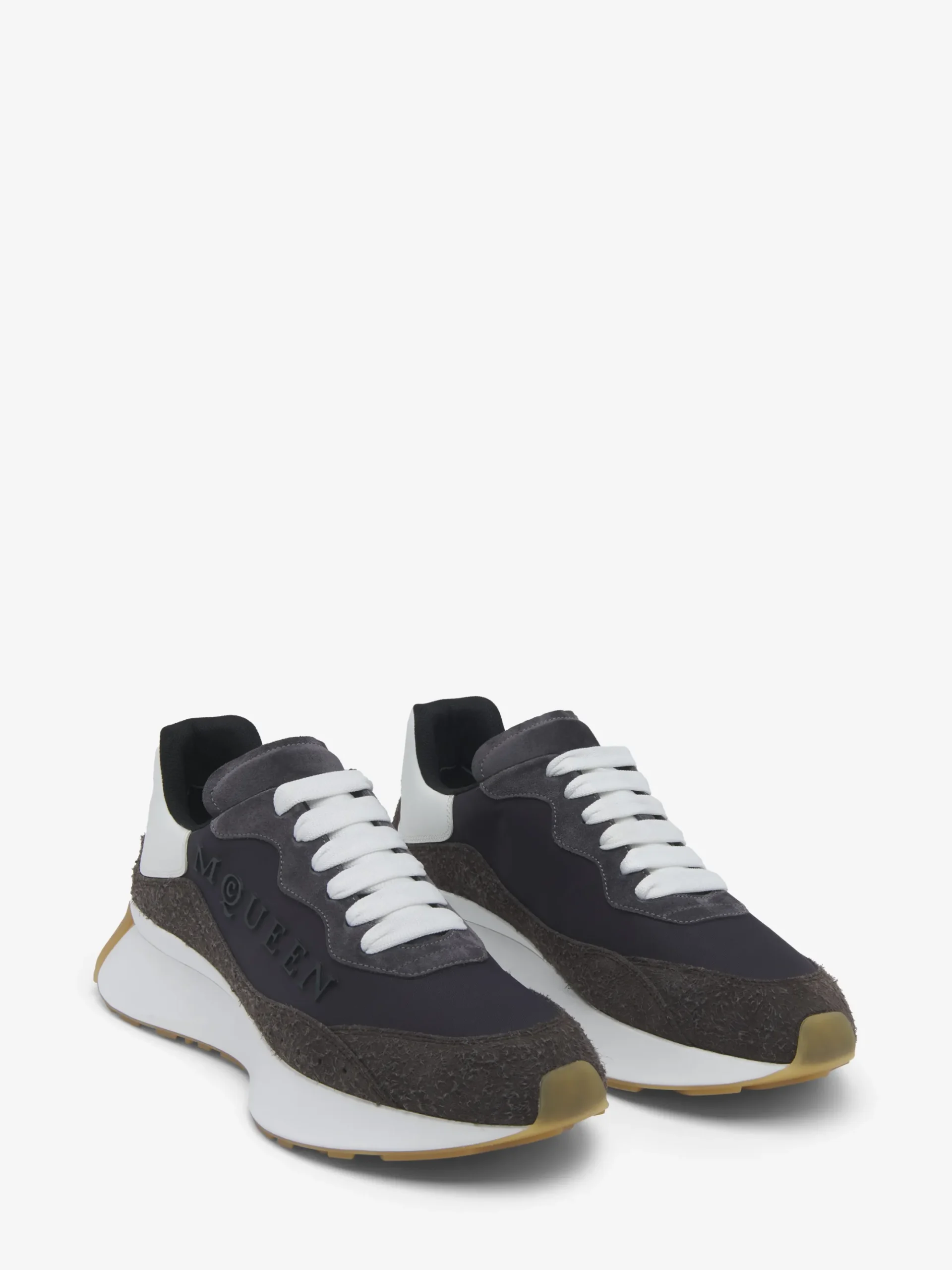 Men's Sprint Runner in Dark Grey/White
