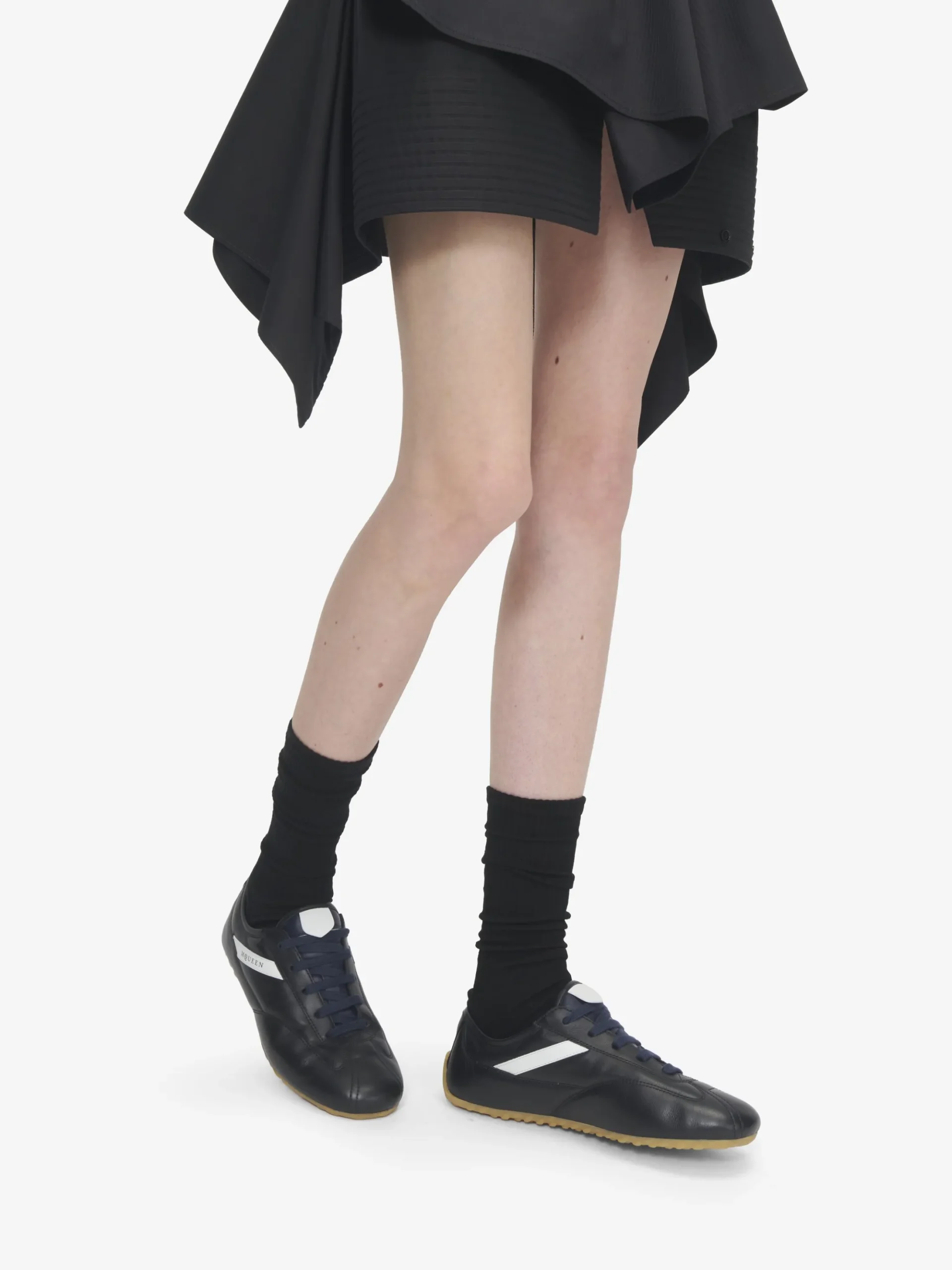 Women's Boxe Sneaker in Black