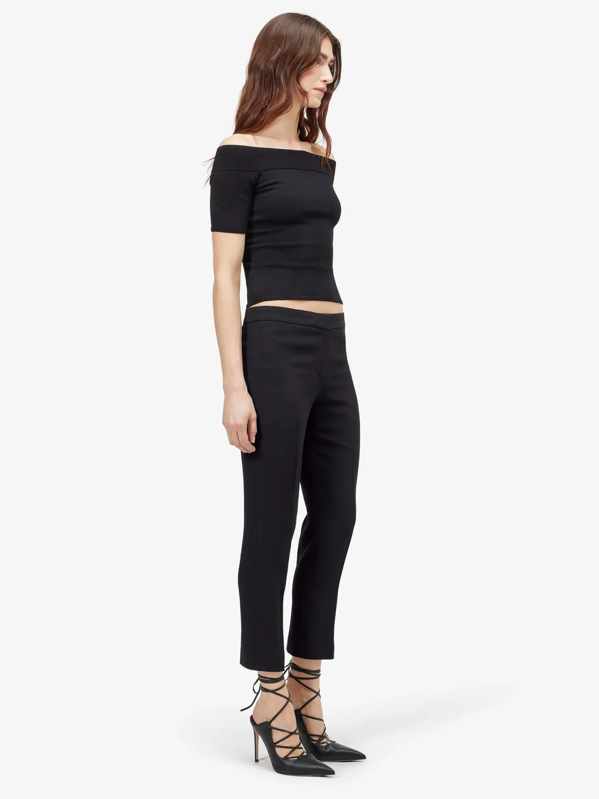 Women's Leaf Crepe Cigarette Trouser in Black