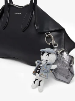 Women's Manta Charm in Dark Silver