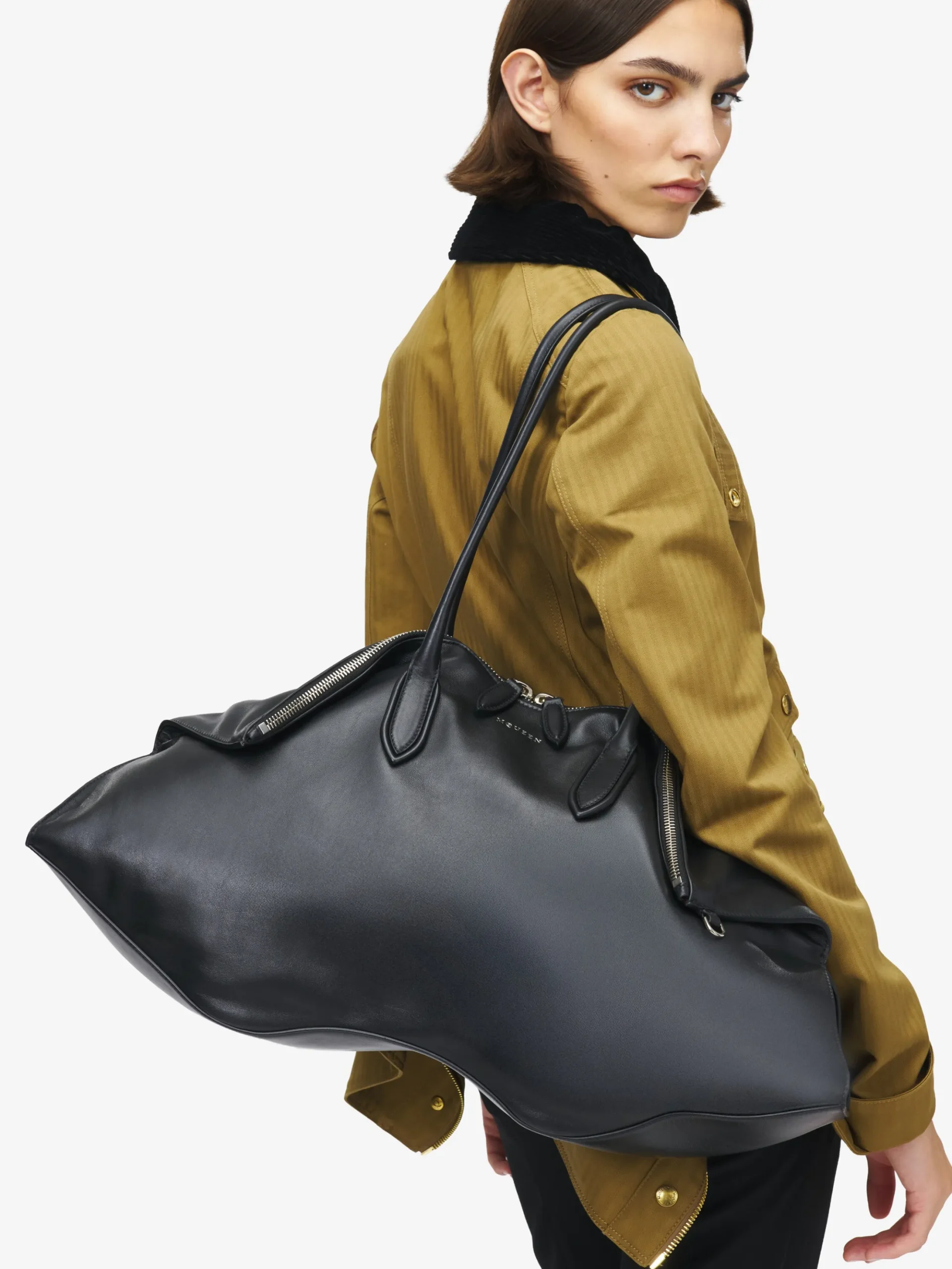 Women's Maxi Manta Bag in Black