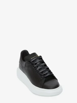 Women's Oversized Sneaker in Black